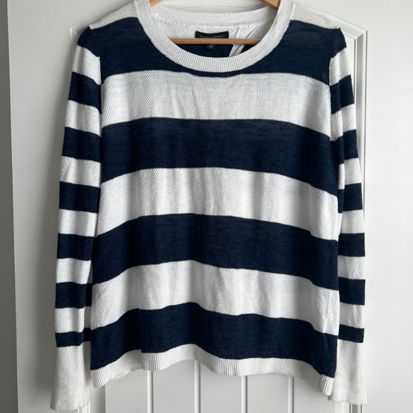 Banana Republic Sweaters - Banana Republic Striped Crew Neck Sweater